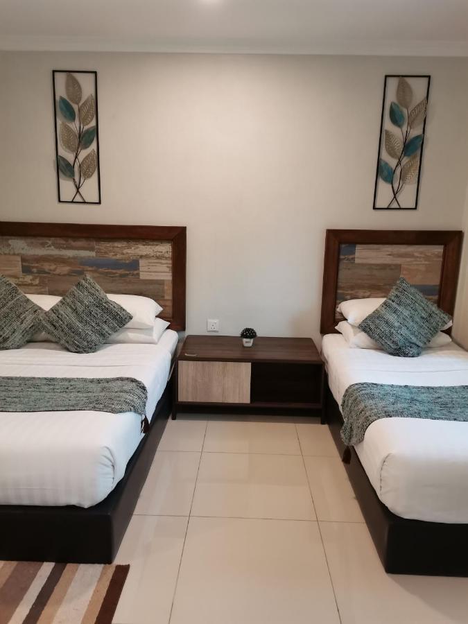 The Temak Villa Pantai Cenang  Exterior photo