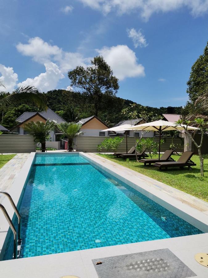 The Temak Villa Pantai Cenang  Exterior photo