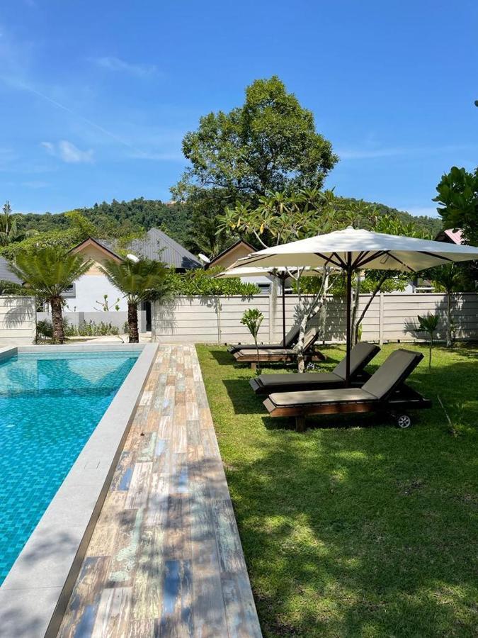 The Temak Villa Pantai Cenang  Exterior photo