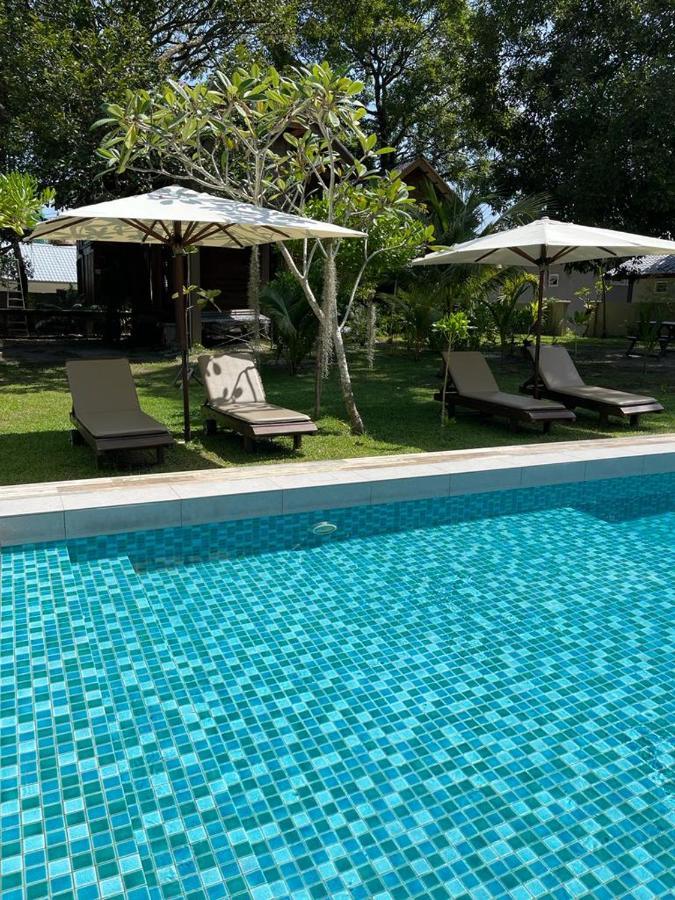 The Temak Villa Pantai Cenang  Exterior photo