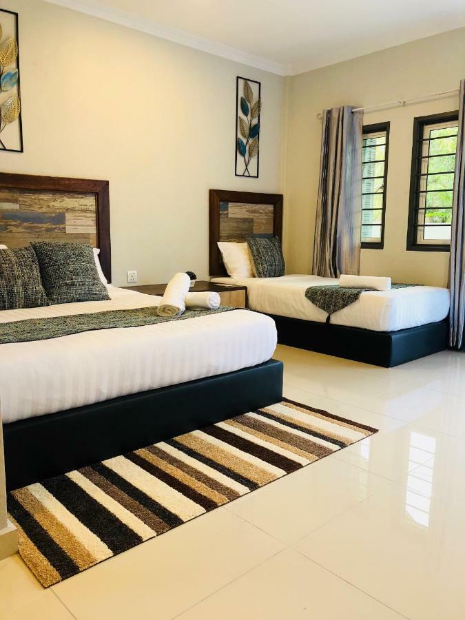 The Temak Villa Pantai Cenang  Exterior photo