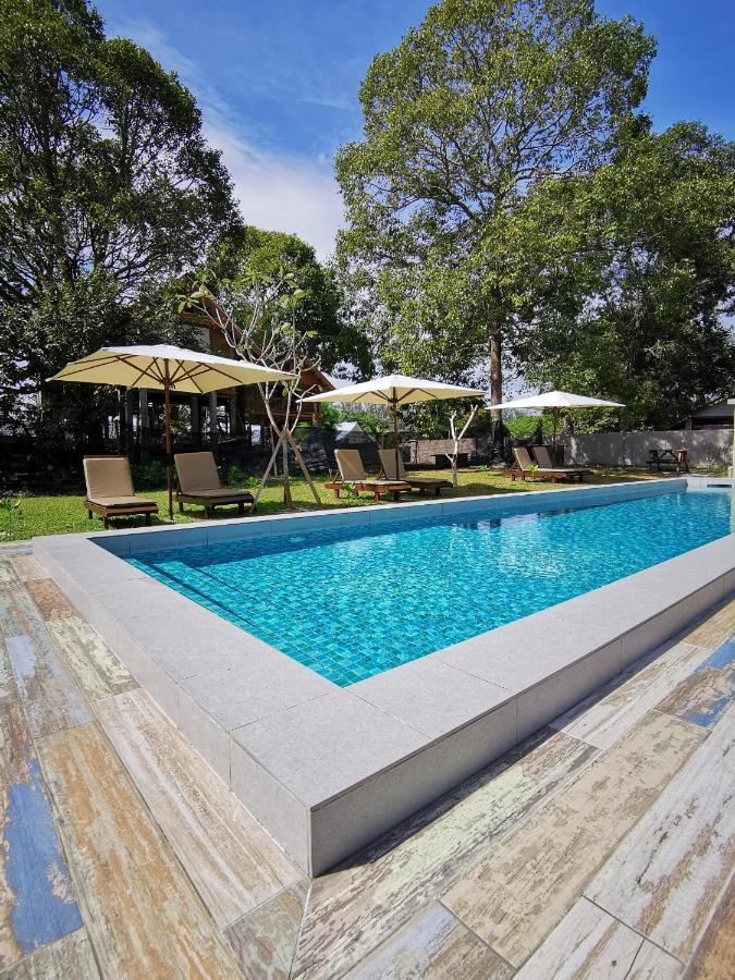 The Temak Villa Pantai Cenang  Exterior photo